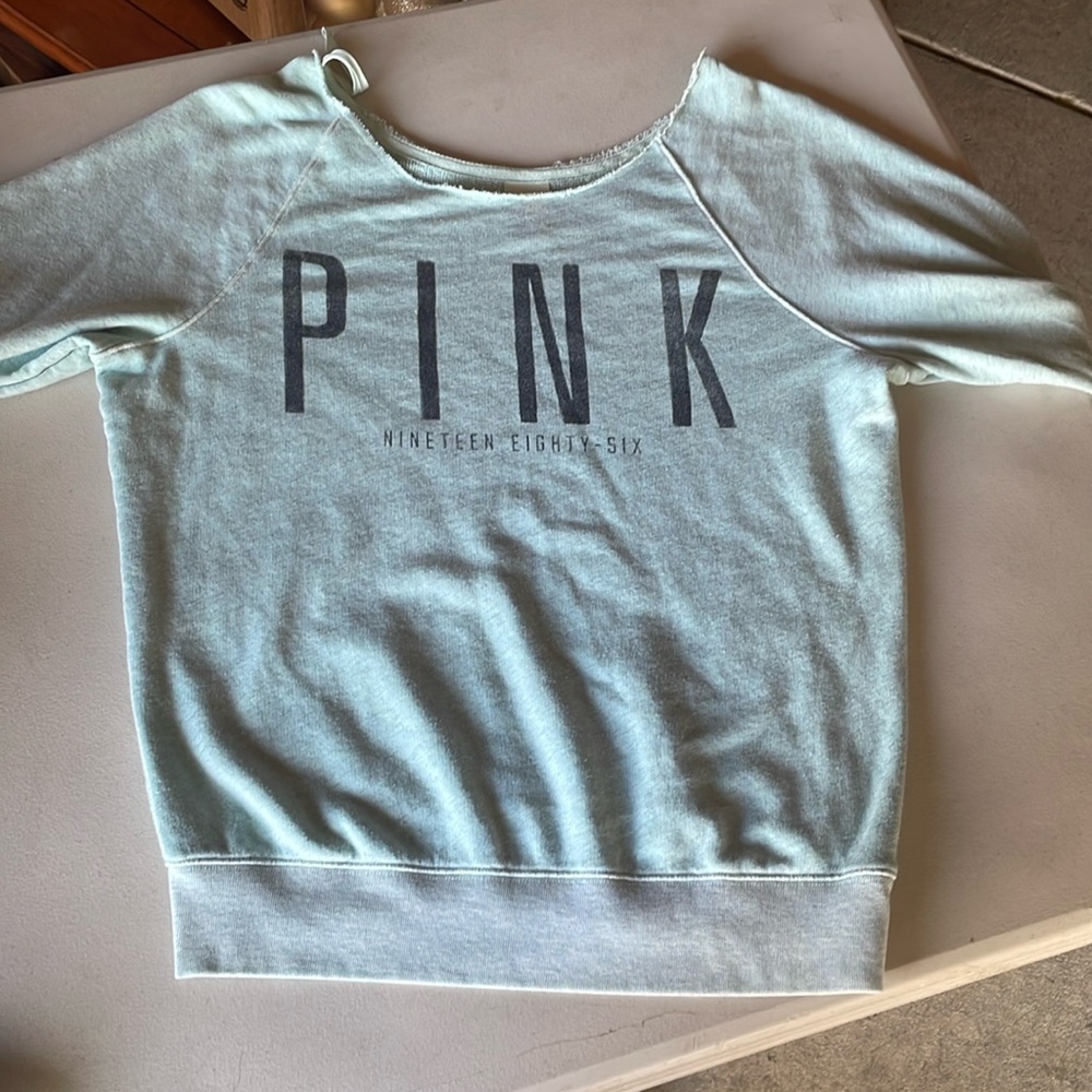 PINK sweater light blue size Small